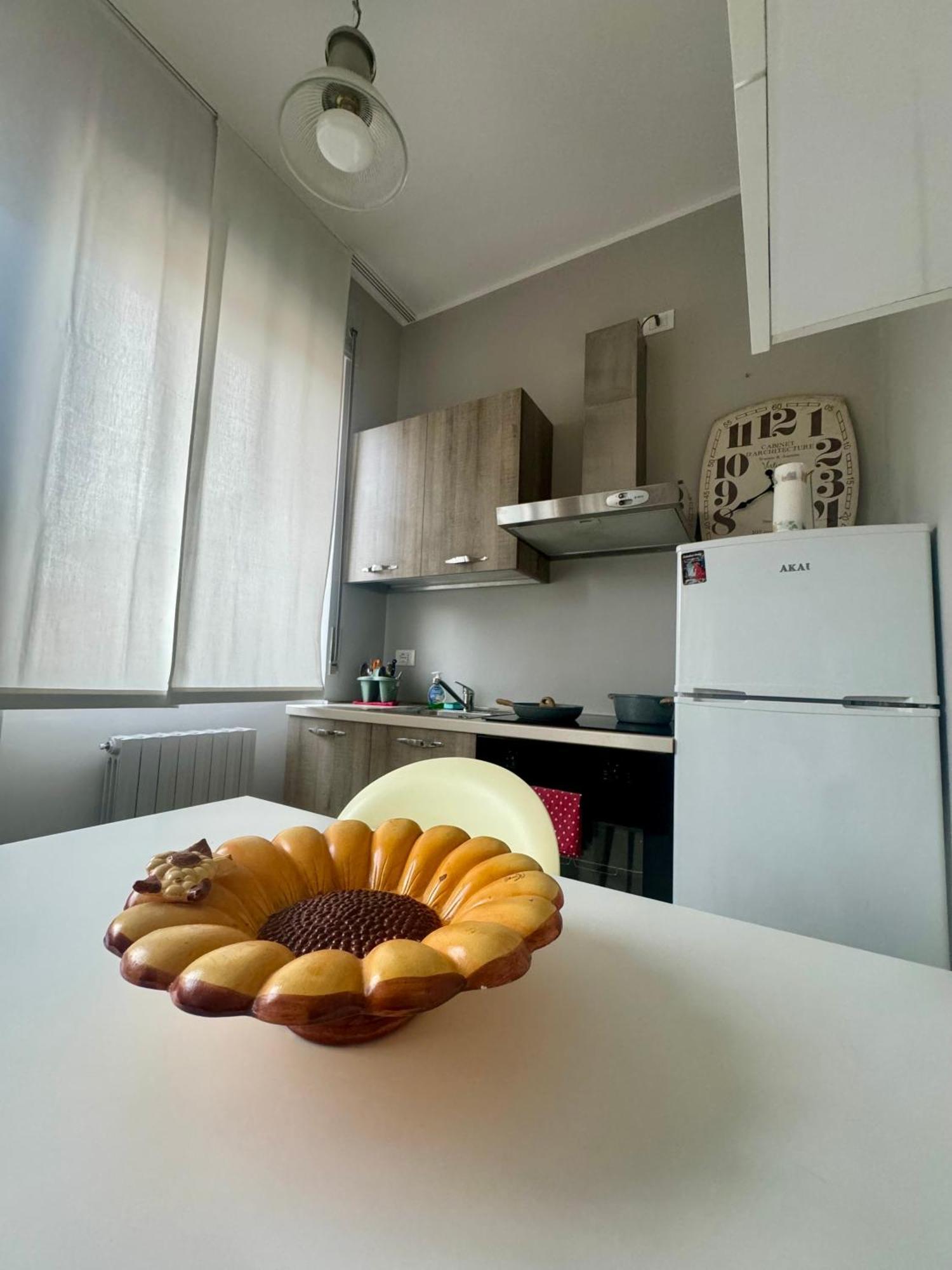 צ'זאנו מדרנו Casa Tito - Accogliente Monolocale A Due Passi Dalla Stazione מראה חיצוני תמונה